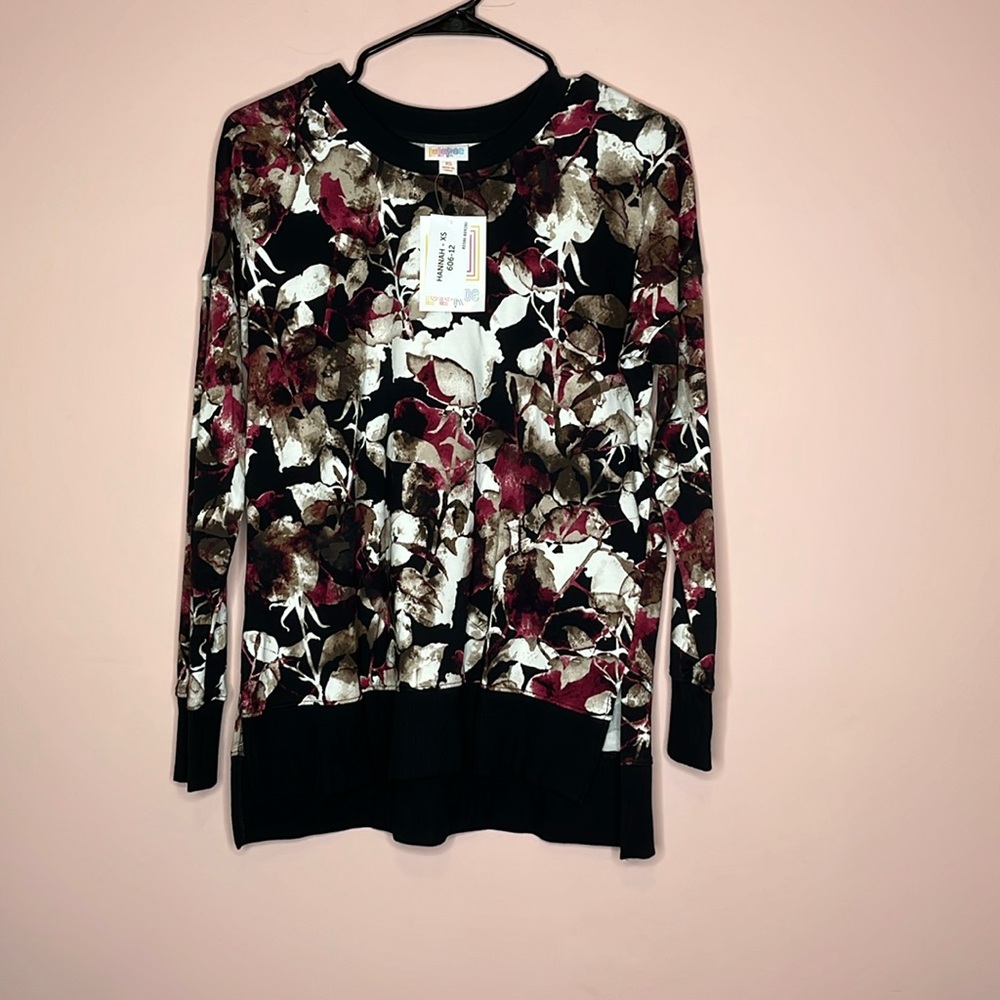 NWT LulaRoe Hannah Crewneck Sweatshirt